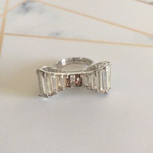 HENRI BENDEL BOW RING